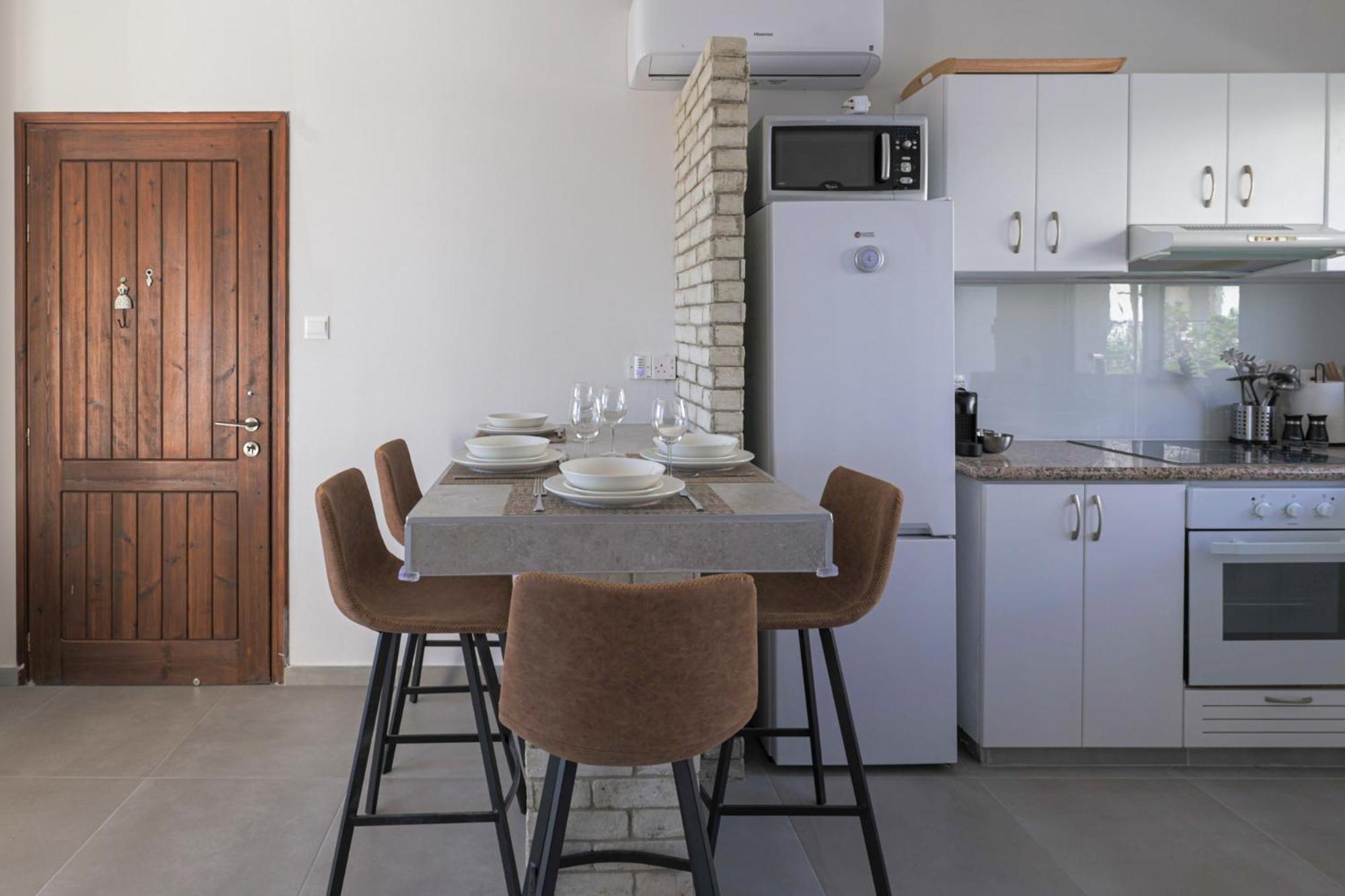Eden Blue-Horizon 1B, Paphos, Sea View, Pool Daire Konia Dış mekan fotoğraf