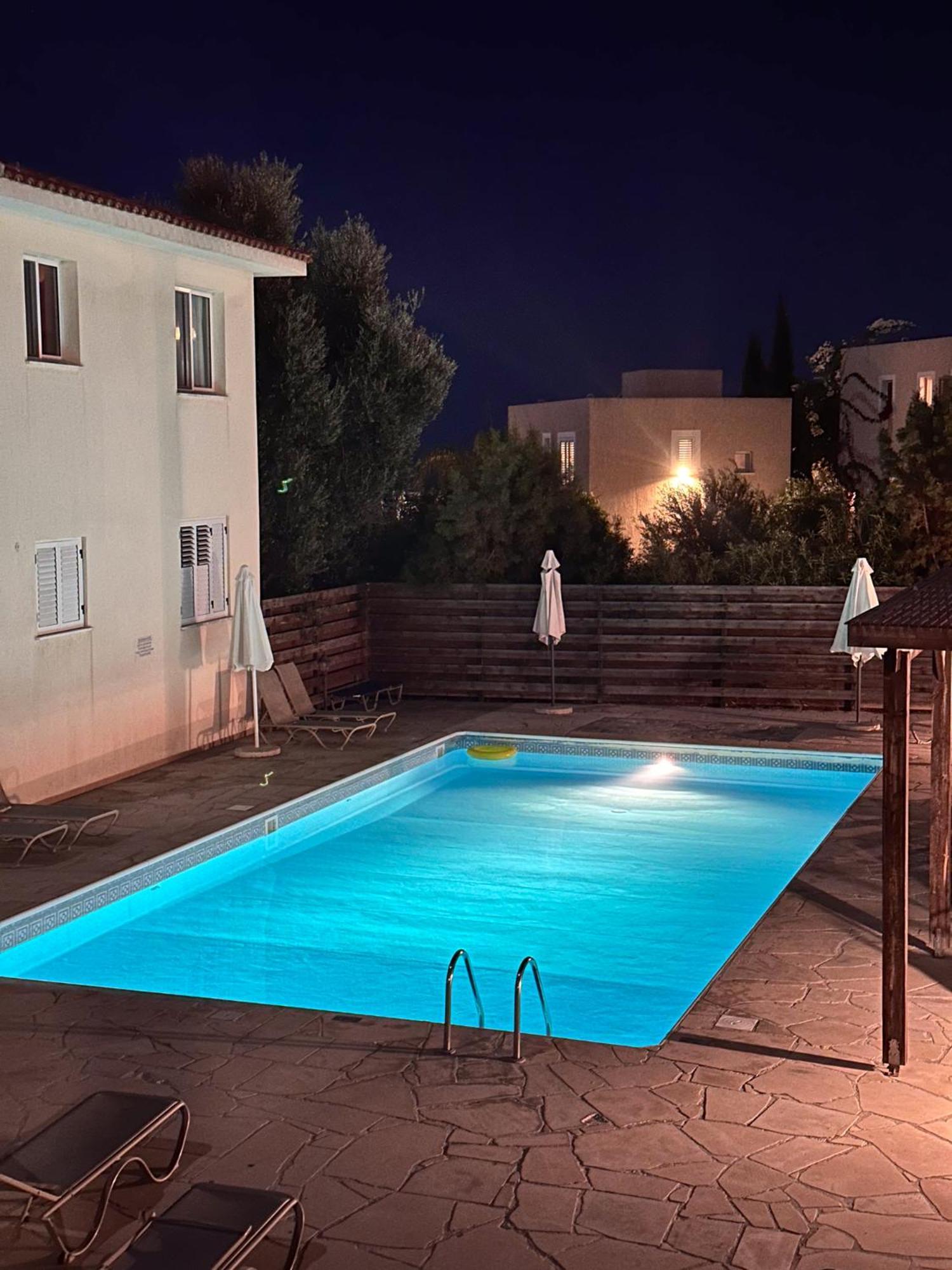 Eden Blue-Horizon 1B, Paphos, Sea View, Pool Daire Konia Dış mekan fotoğraf